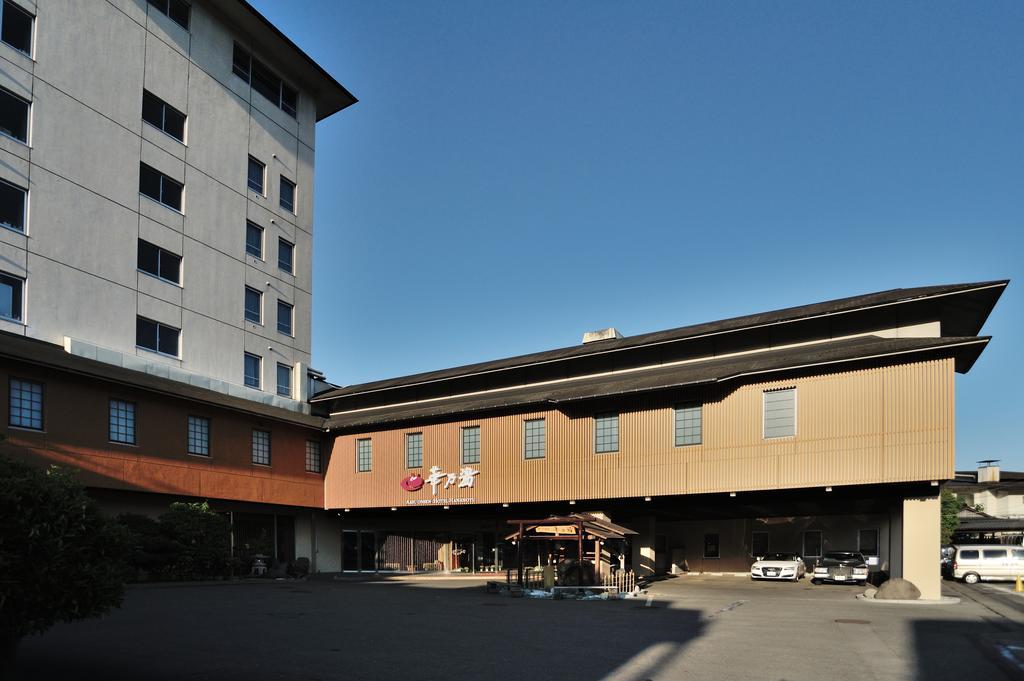 Hananoyu Sendai Exteriör bild